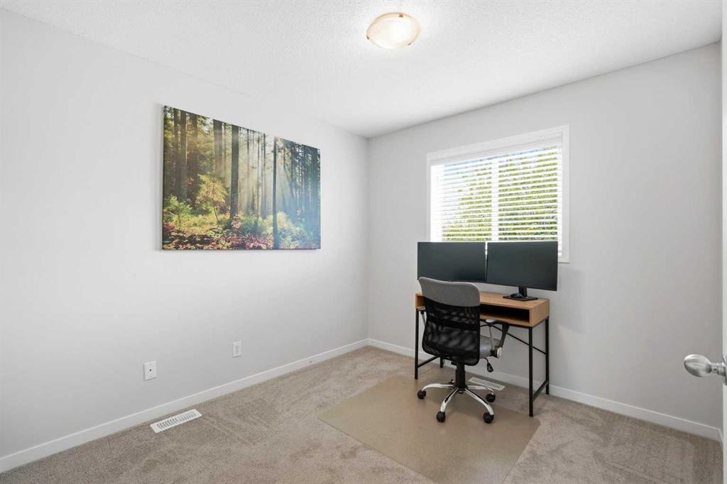 29 Copperfield Heath Se, Calgary, AB - Indoor Photo Showing Office