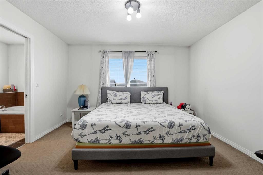 31 Skyview Ranch Lane Ne, Calgary, AB - Indoor Photo Showing Bedroom