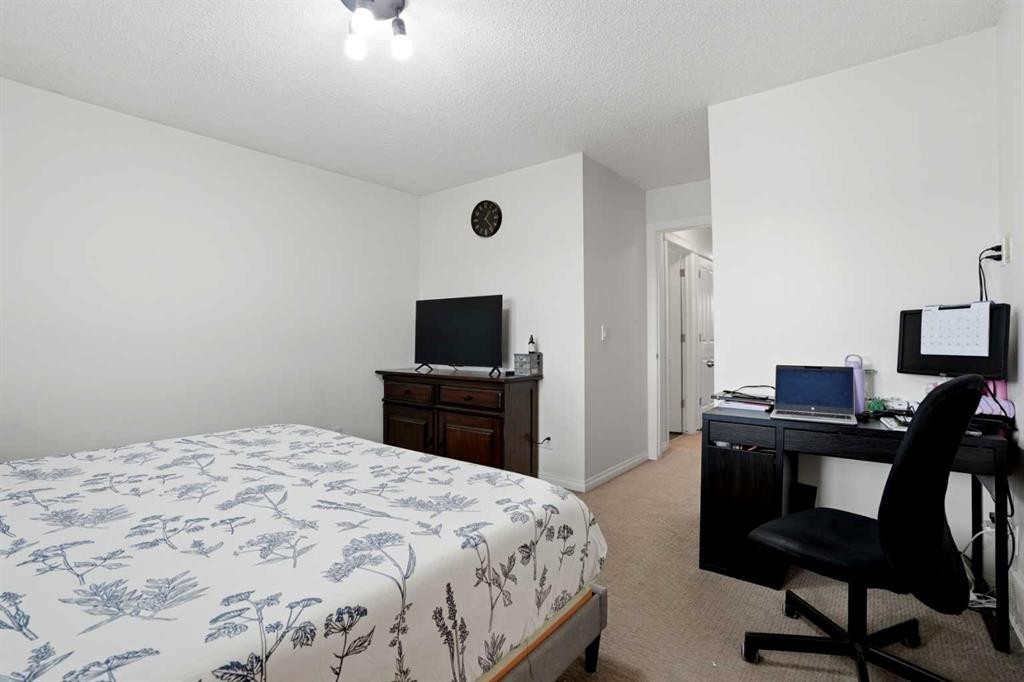 31 Skyview Ranch Lane Ne, Calgary, AB - Indoor Photo Showing Bedroom