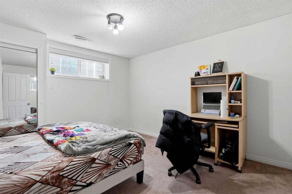 31 Skyview Ranch Lane Ne, Calgary, AB - Indoor Photo Showing Other Room