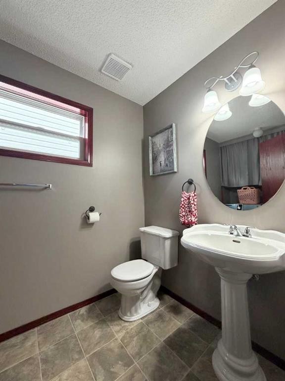 132 Somercrest Close Sw, Calgary, AB