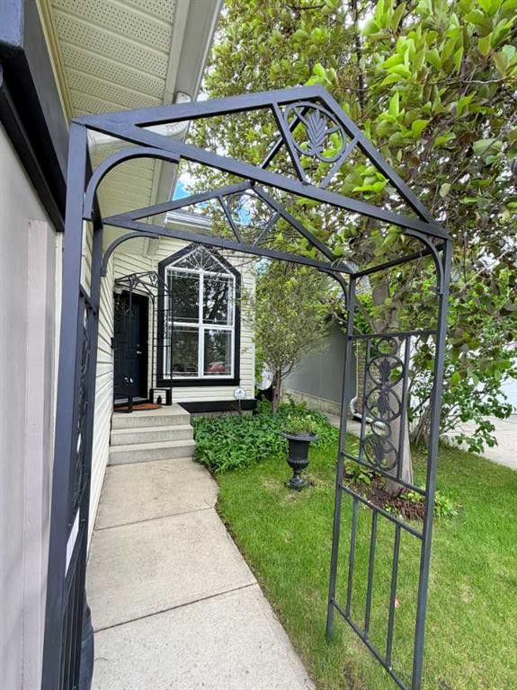 132 Somercrest Close Sw, Calgary, AB