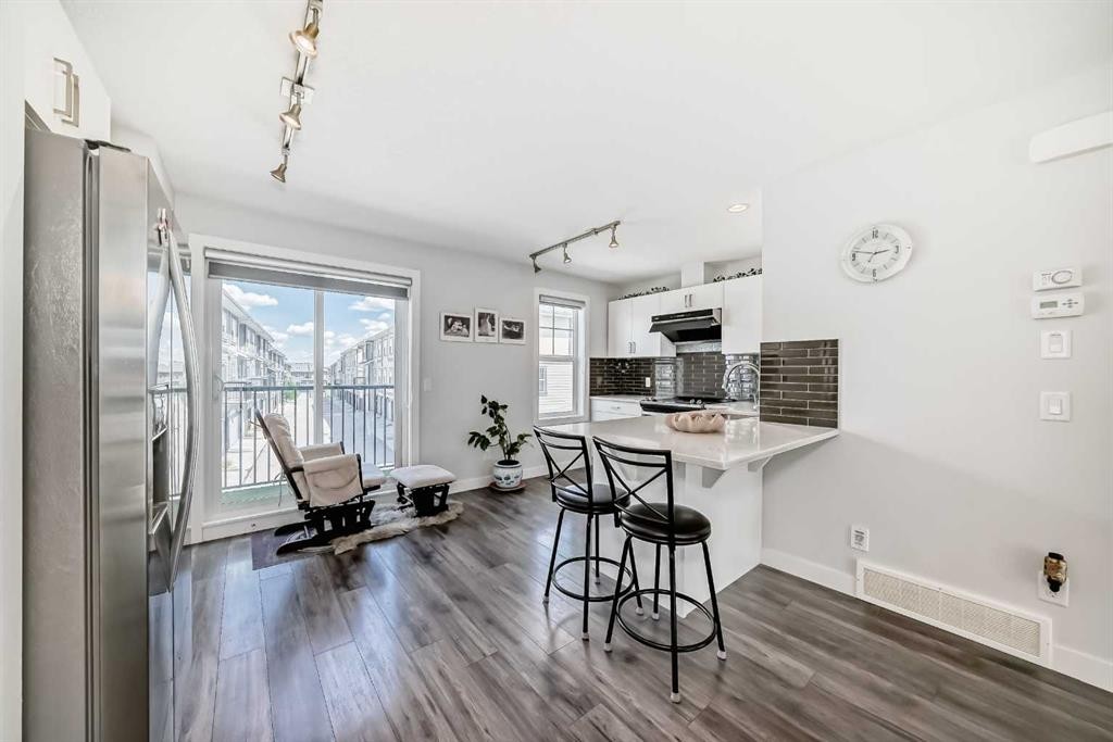 551 Evanston Link Nw, Calgary, AB - Indoor