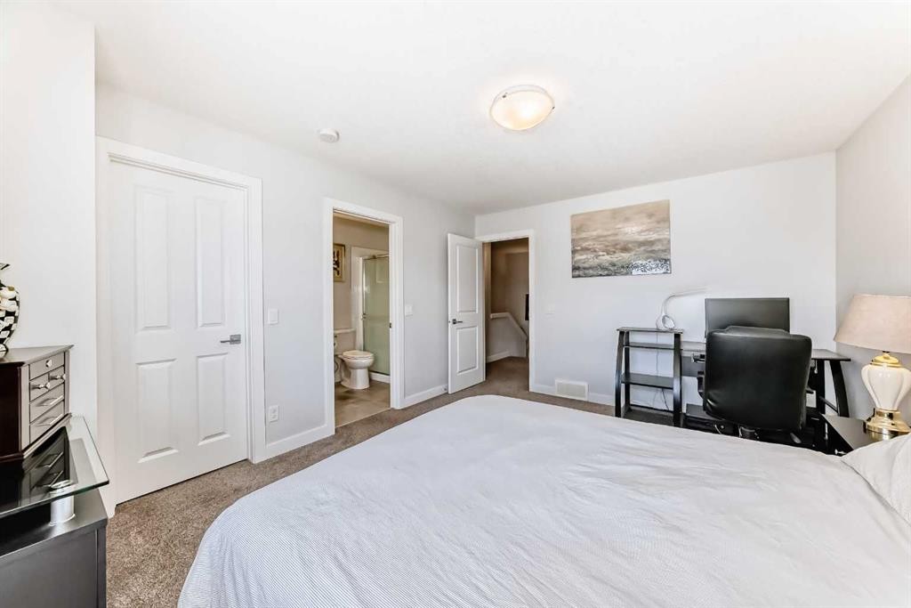 551 Evanston Link Nw, Calgary, AB - Indoor Photo Showing Bedroom