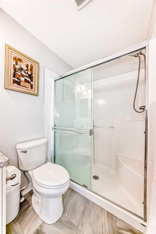 551 Evanston Link Nw, Calgary, AB - Indoor Photo Showing Bathroom