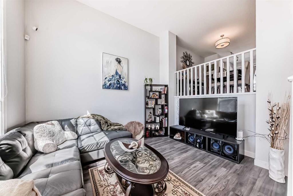 551 Evanston Link Nw, Calgary, AB - Indoor Photo Showing Living Room