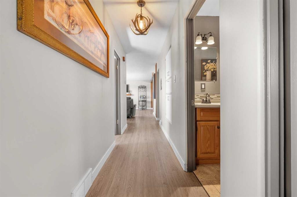 518B Highwood, Longview, AB - Indoor Photo Showing Other Room
