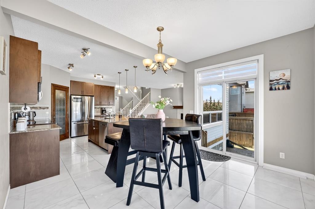 71 Walden Manor Se, Calgary, AB - Indoor