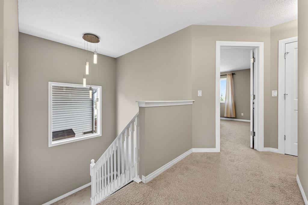 71 Walden Manor Se, Calgary, AB - Indoor Photo Showing Other Room