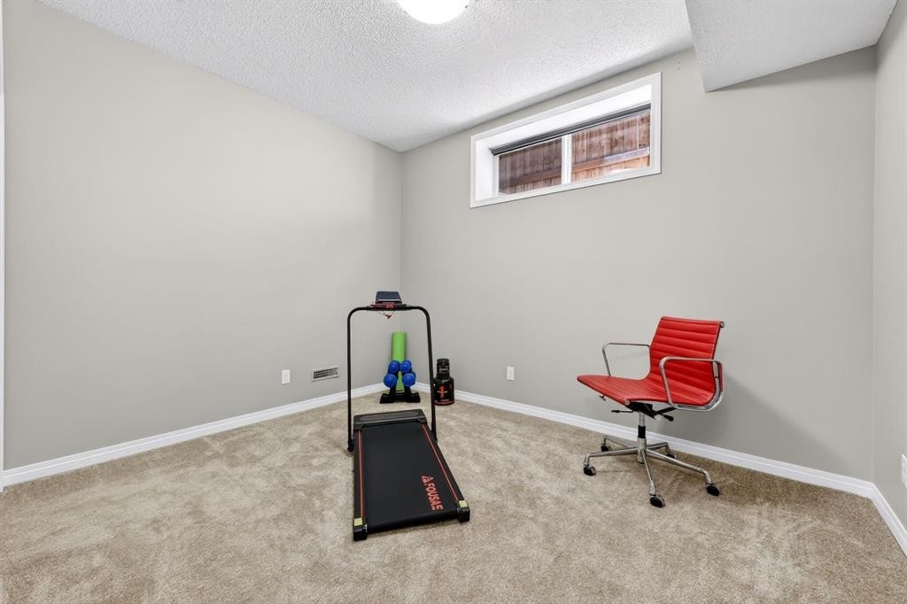 71 Walden Manor Se, Calgary, AB - Indoor