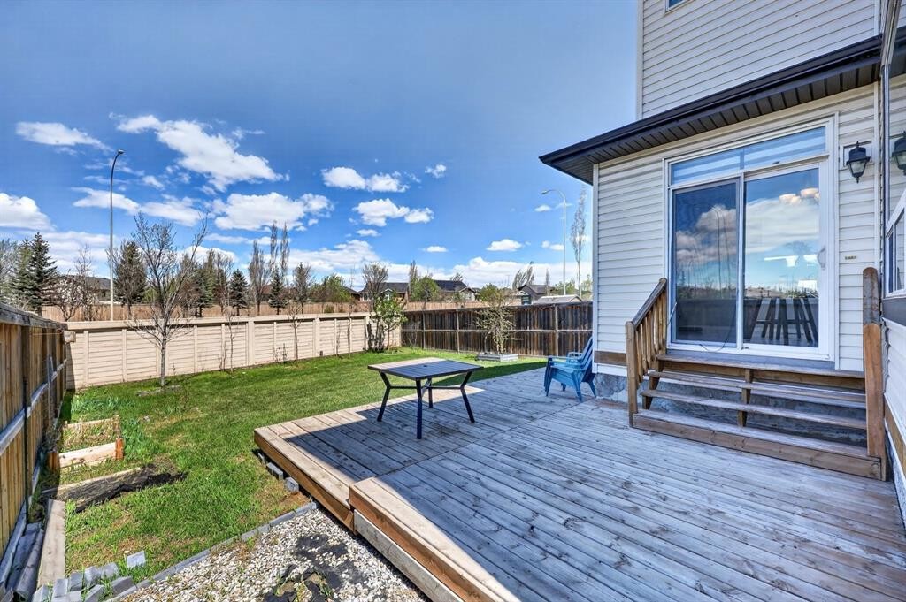 71 Walden Manor Se, Calgary, AB - Outdoor