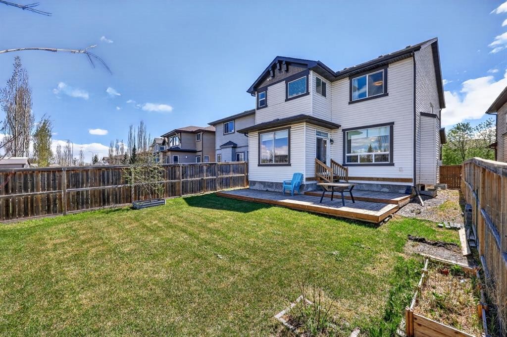 71 Walden Manor Se, Calgary, AB - Outdoor