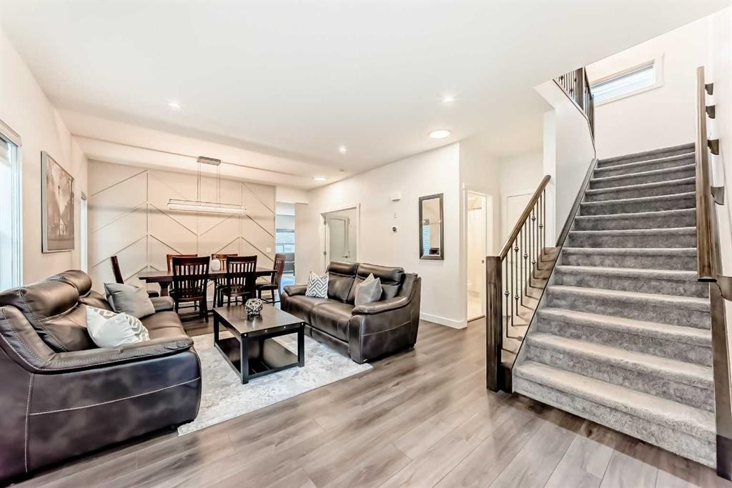 65 Saddlestone Green Ne, Calgary, AB - Indoor Photo Showing Living Room