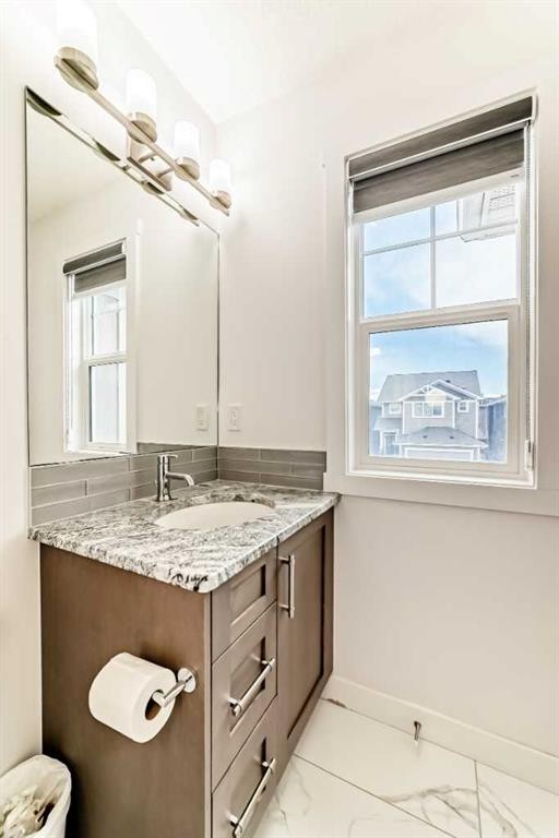 65 Saddlestone Green Ne, Calgary, AB - Indoor Photo Showing Bathroom