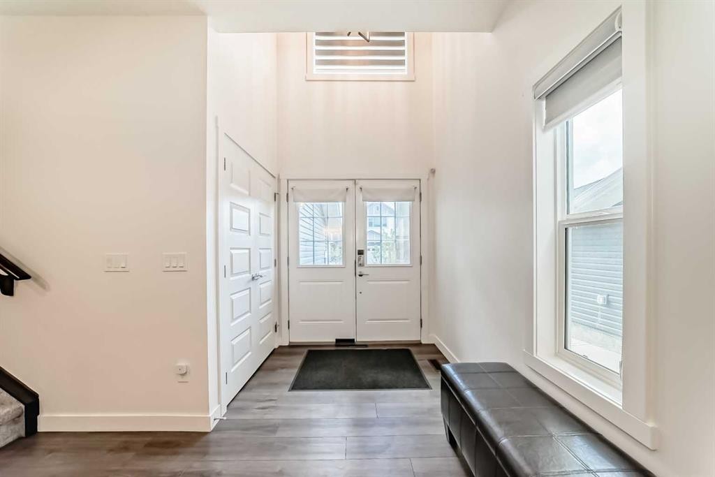 65 Saddlestone Green Ne, Calgary, AB - Indoor Photo Showing Other Room