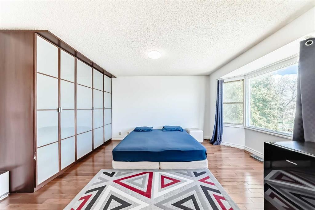 279 Falton Drive Ne, Calgary, AB - Indoor Photo Showing Other Room