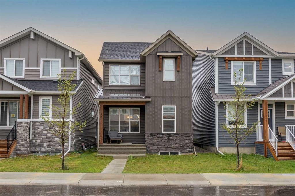 72 Seton Villas Se, Calgary, AB - Outdoor With Facade