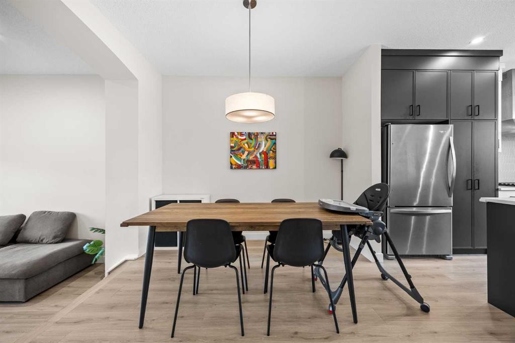 72 Seton Villas Se, Calgary, AB - Indoor Photo Showing Dining Room