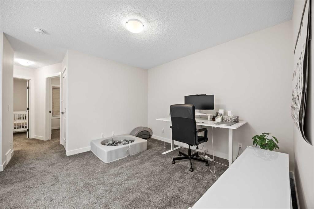 72 Seton Villas Se, Calgary, AB - Indoor