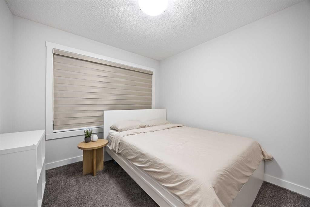 72 Seton Villas Se, Calgary, AB - Indoor Photo Showing Bedroom