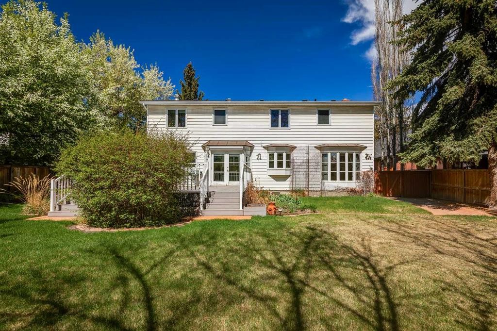 1207 Baldwin Crescent Sw, Calgary, AB - Outdoor