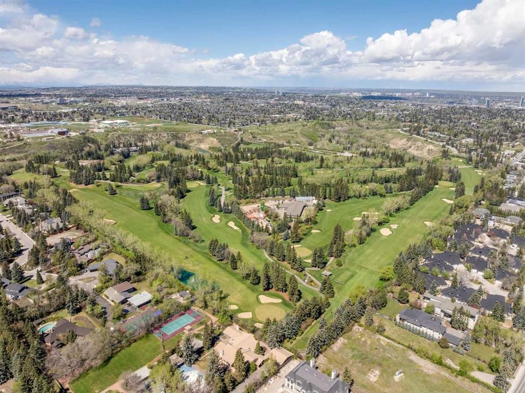 1207 Baldwin Crescent Sw, Calgary, AB - Outdoor With View