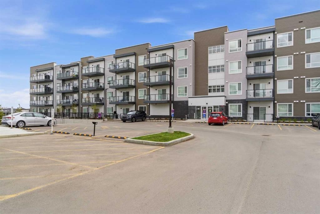 3417-33 Carringham Gate Nw, Calgary, AB - Outdoor With Balcony With Facade