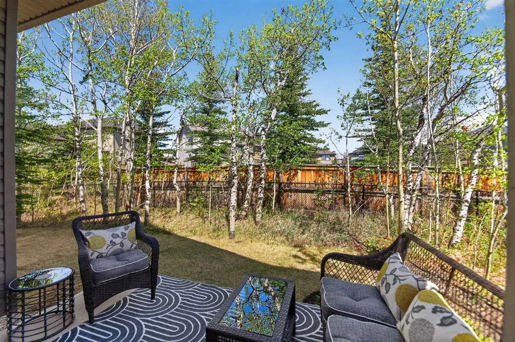 43 Cortina Villas Sw, Calgary, AB - Outdoor