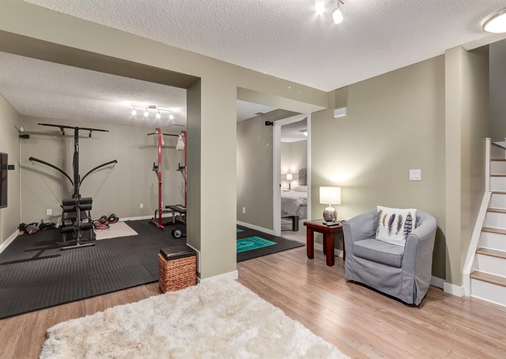 124 Copperfield Green Se, Calgary, AB - Indoor