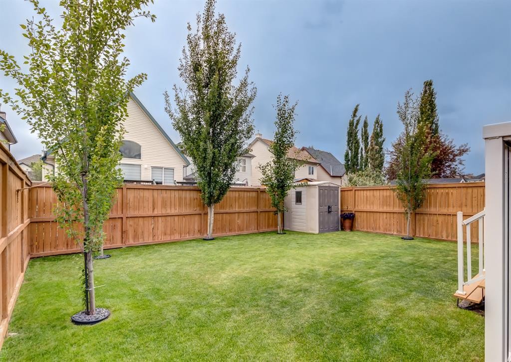124 Copperfield Green Se, Calgary, AB - Outdoor With Backyard