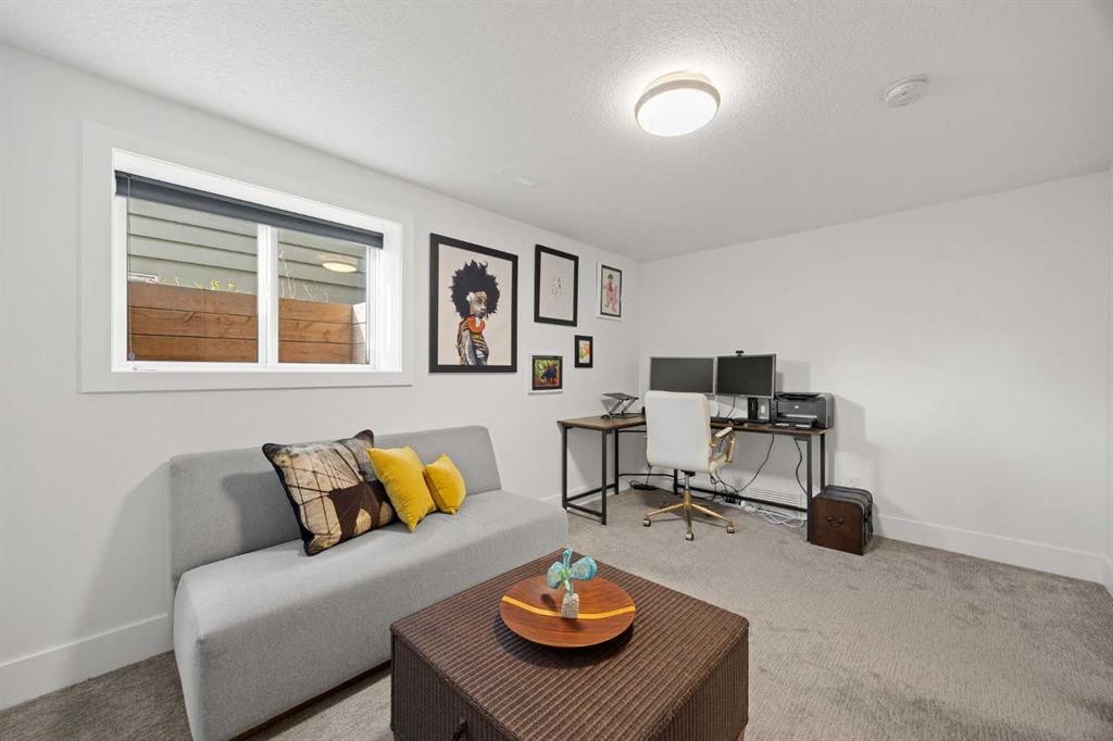 32 Westminster Drive Sw, Calgary, AB - Indoor