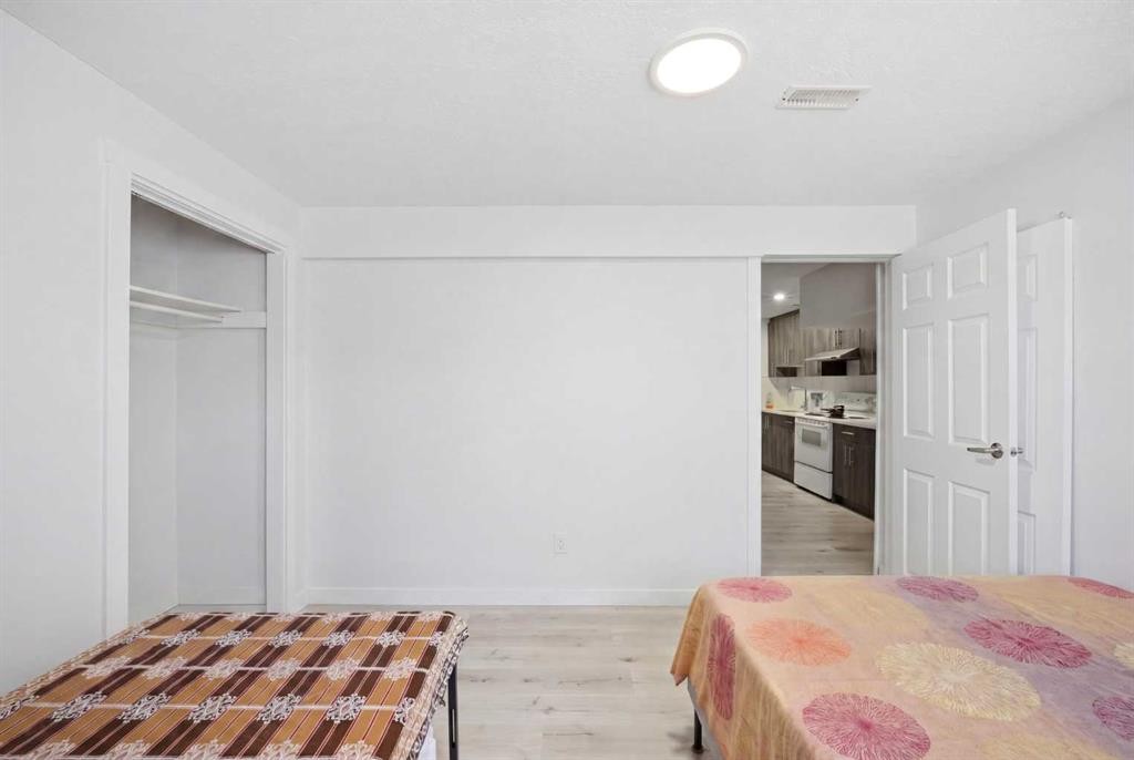 24 Martindale Drive Ne, Calgary, AB - Indoor Photo Showing Bedroom