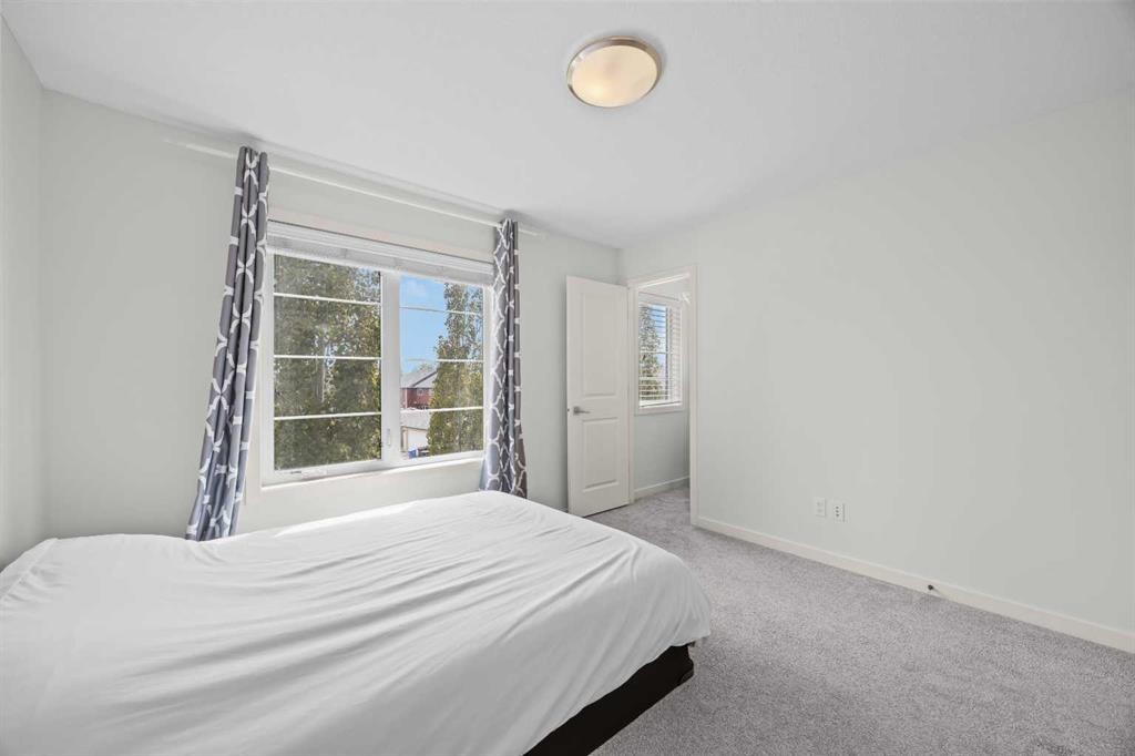 134 Walden Circle Se, Calgary, AB - Indoor Photo Showing Bedroom