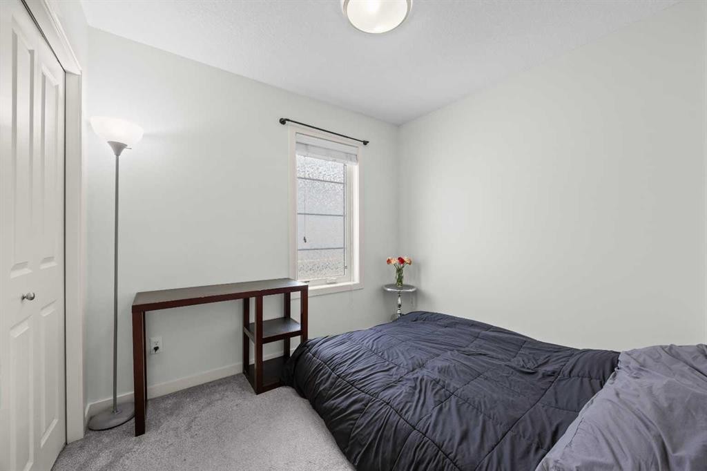 134 Walden Circle Se, Calgary, AB - Indoor Photo Showing Bedroom