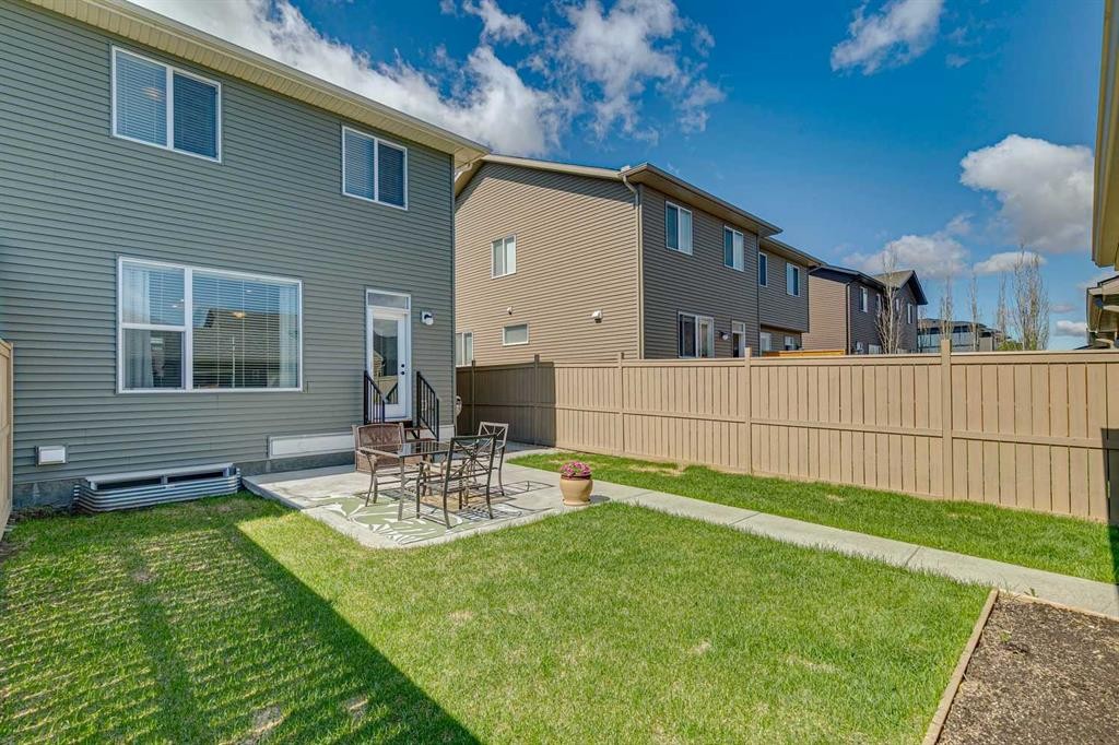 43 Willow Crescent, Okotoks, AB - Outdoor