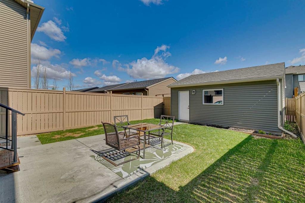 43 Willow Crescent, Okotoks, AB - Outdoor