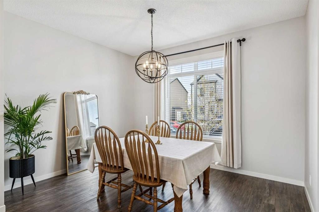 43 Willow Crescent, Okotoks, AB - Indoor Photo Showing Dining Room