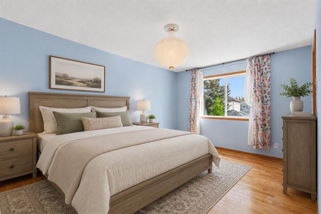 128 Valley Brook Circle Nw, Calgary, AB - Indoor Photo Showing Other Room