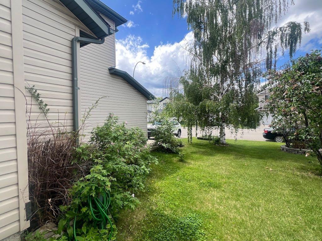 128 Valley Brook Circle Nw, Calgary, AB - Outdoor