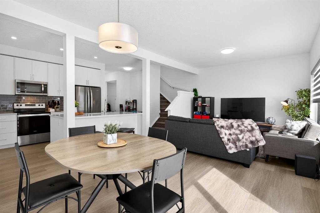 48 Willow Green Sw, Airdrie, AB - Indoor