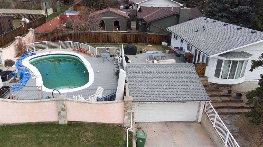 6803 Dalmeny Gate Nw, Calgary, AB - Outdoor