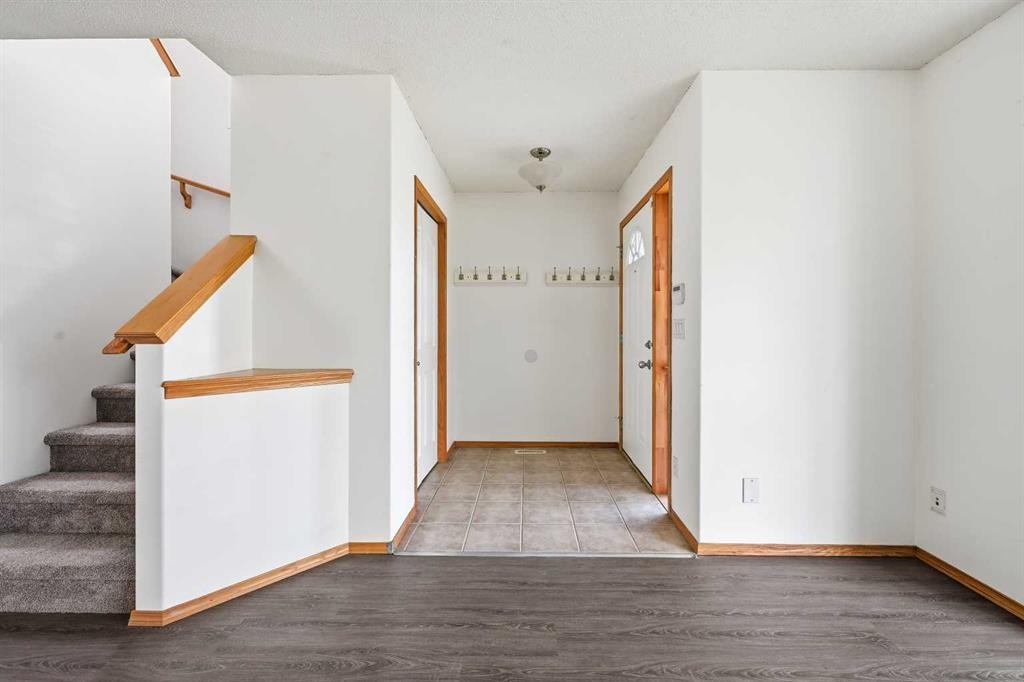 169 Cranberry Square Se, Calgary, AB - Indoor Photo Showing Other Room