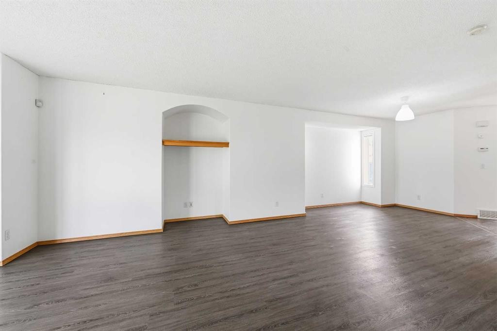 169 Cranberry Square Se, Calgary, AB - Indoor