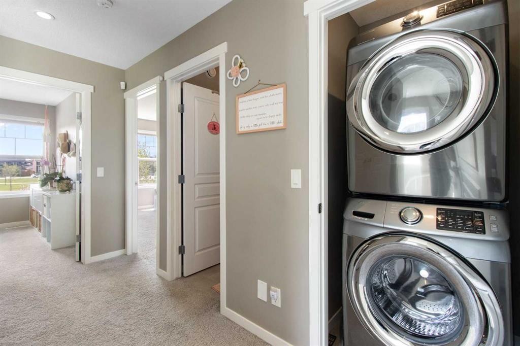 7 Masters Square Se, Calgary, AB - Indoor Photo Showing Laundry Room