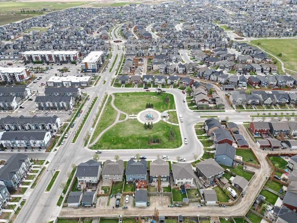 7 Masters Square Se, Calgary, AB - Outdoor With View