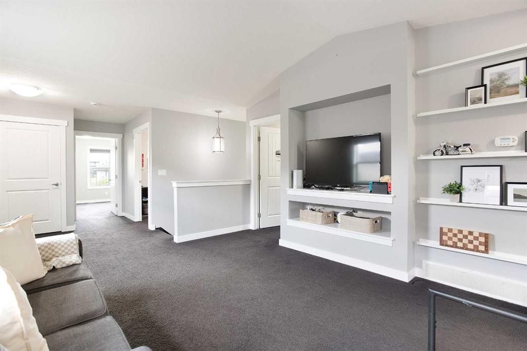 342 Hillcrest Circle Sw, Airdrie, AB