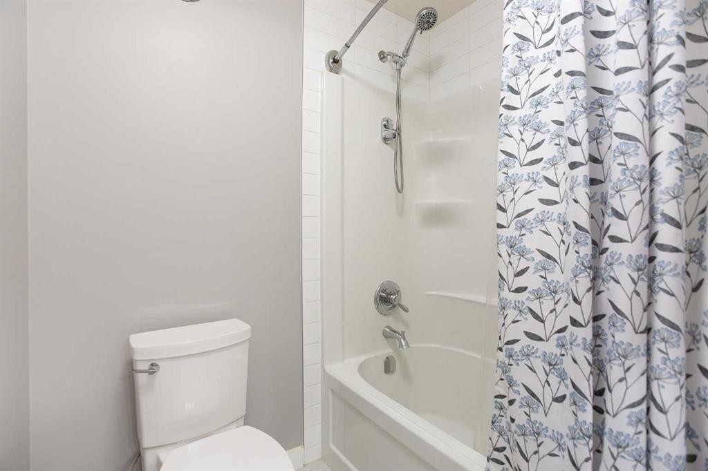 342 Hillcrest Circle Sw, Airdrie, AB