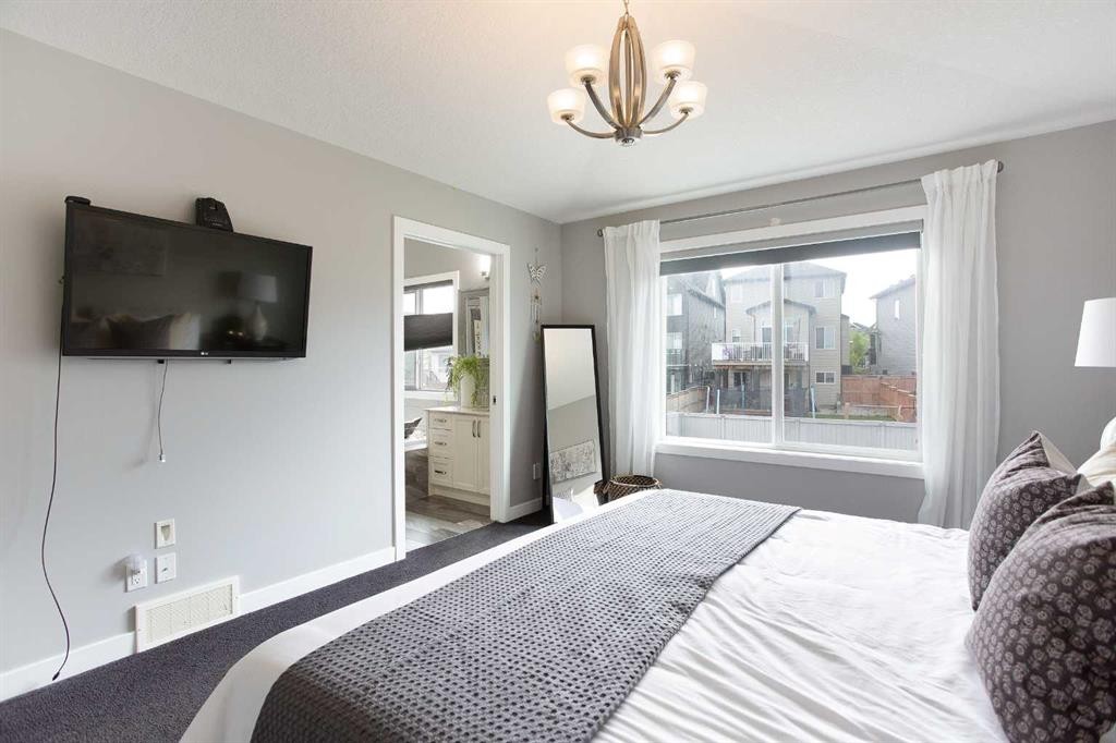 342 Hillcrest Circle Sw, Airdrie, AB