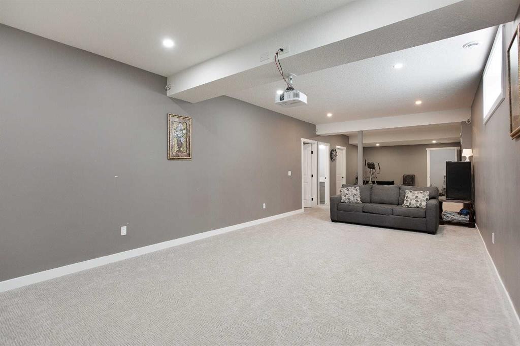 342 Hillcrest Circle Sw, Airdrie, AB