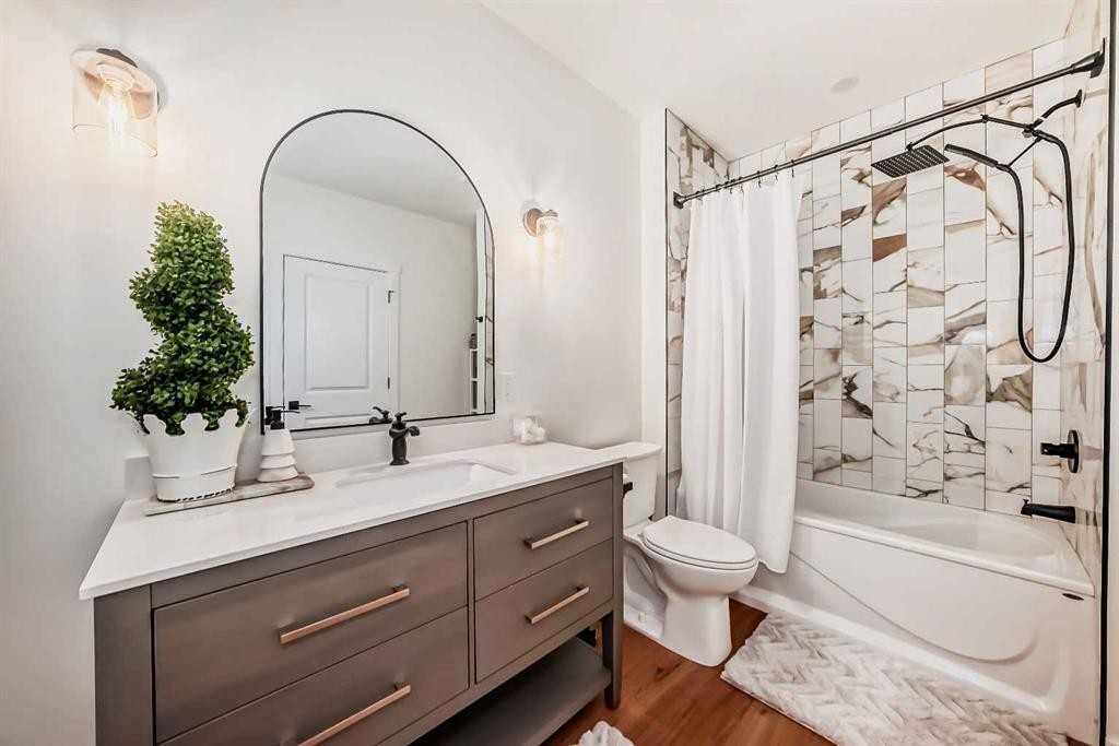 39 Sage Bluff Mews Nw, Calgary, AB - Indoor Photo Showing Bathroom